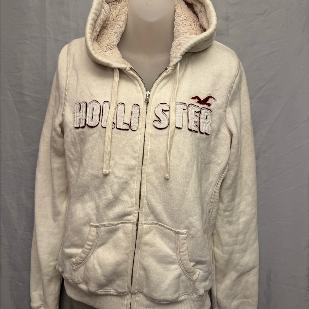 Hollister Y2K Vintage Fur Lined Hoodie-Cream